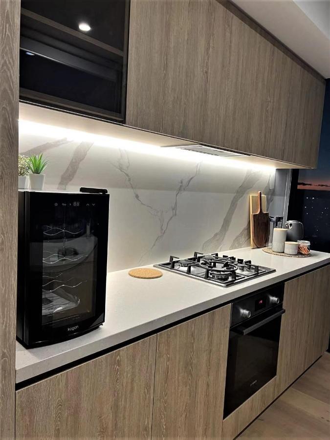 2 Bedroom Luxurious Family Apartment Next To Pacific Fair - Broadbeach Gold Coast Gc22 외부 사진