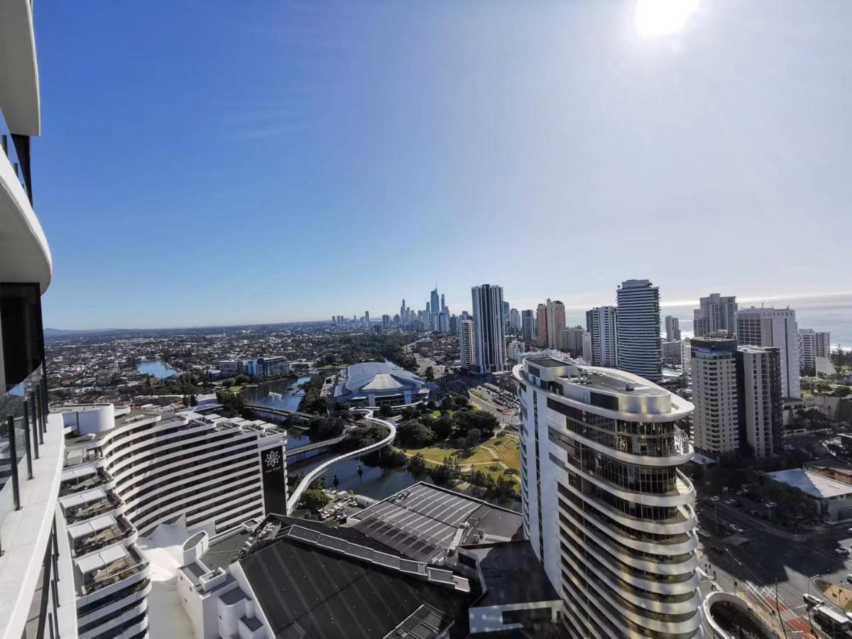 2 Bedroom Luxurious Family Apartment Next To Pacific Fair - Broadbeach Gold Coast Gc22 외부 사진