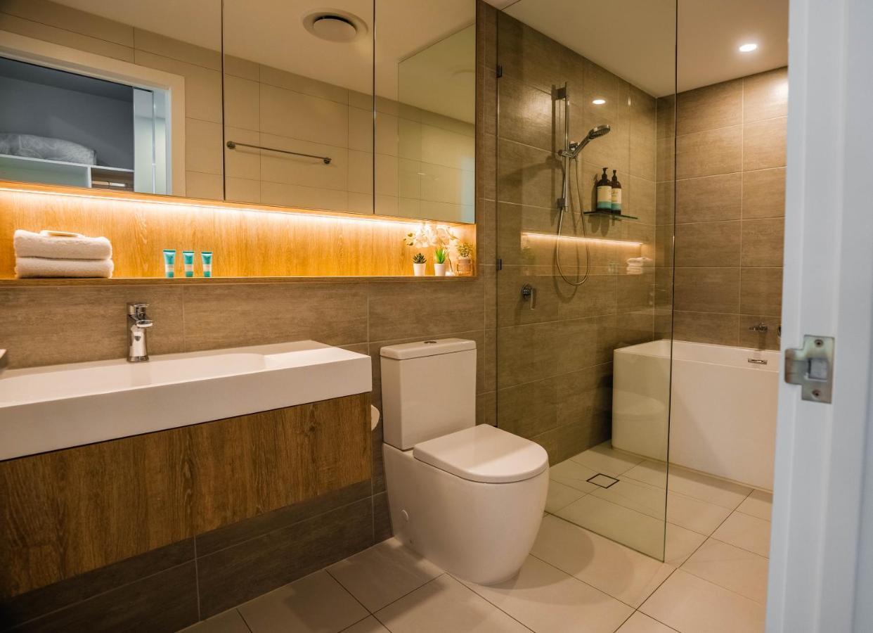 2 Bedroom Luxurious Family Apartment Next To Pacific Fair - Broadbeach Gold Coast Gc22 외부 사진