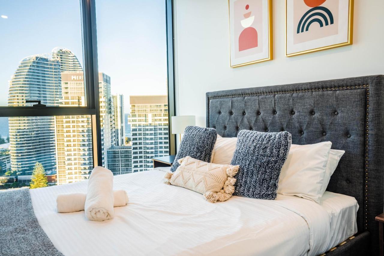 2 Bedroom Luxurious Family Apartment Next To Pacific Fair - Broadbeach Gold Coast Gc22 외부 사진
